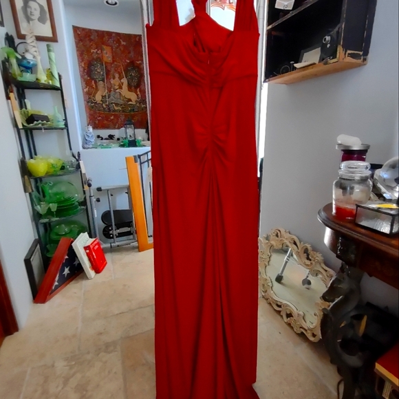 Red Night Way long dress/Gown Size 10 - Picture 2 of 4